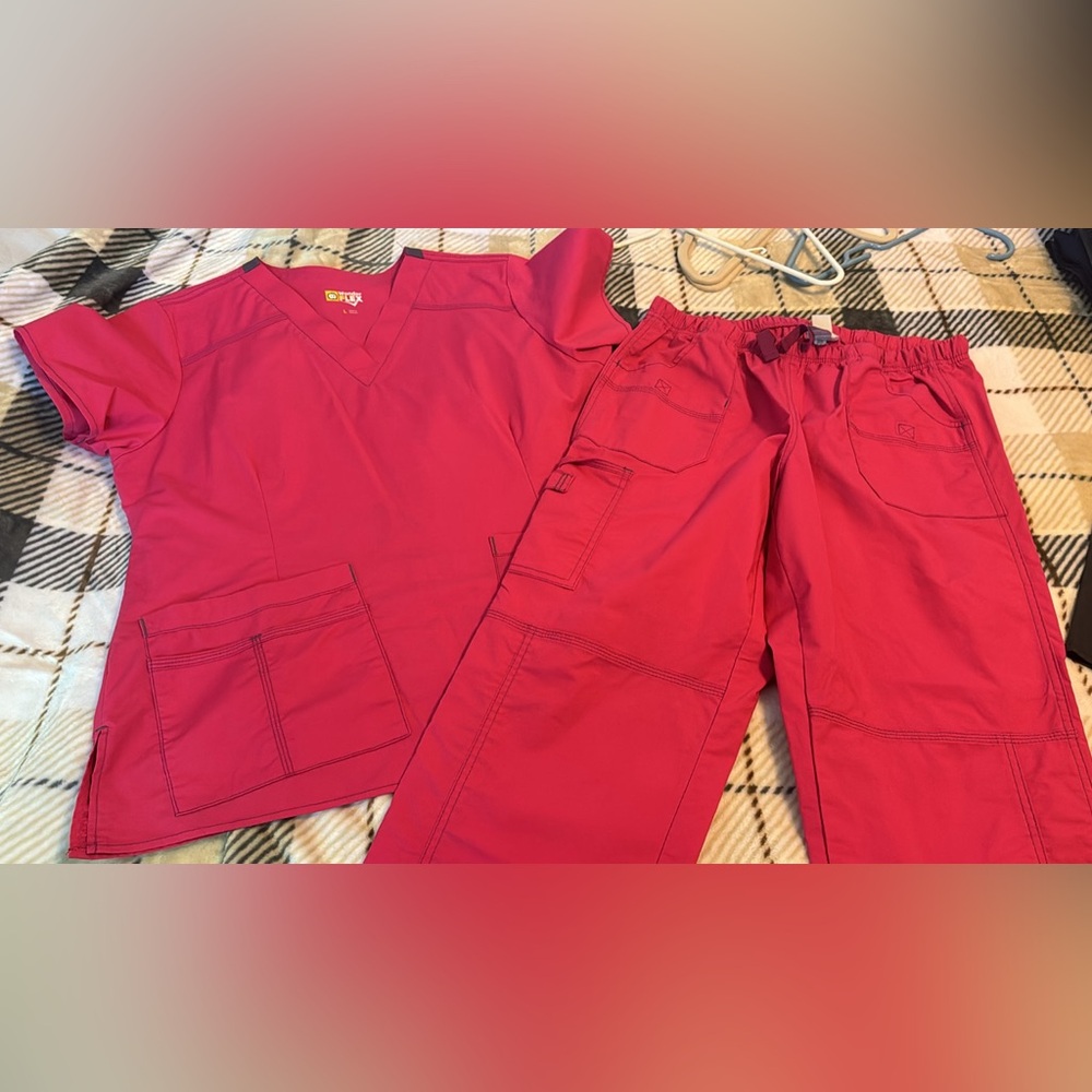 Wonder flex scrubs